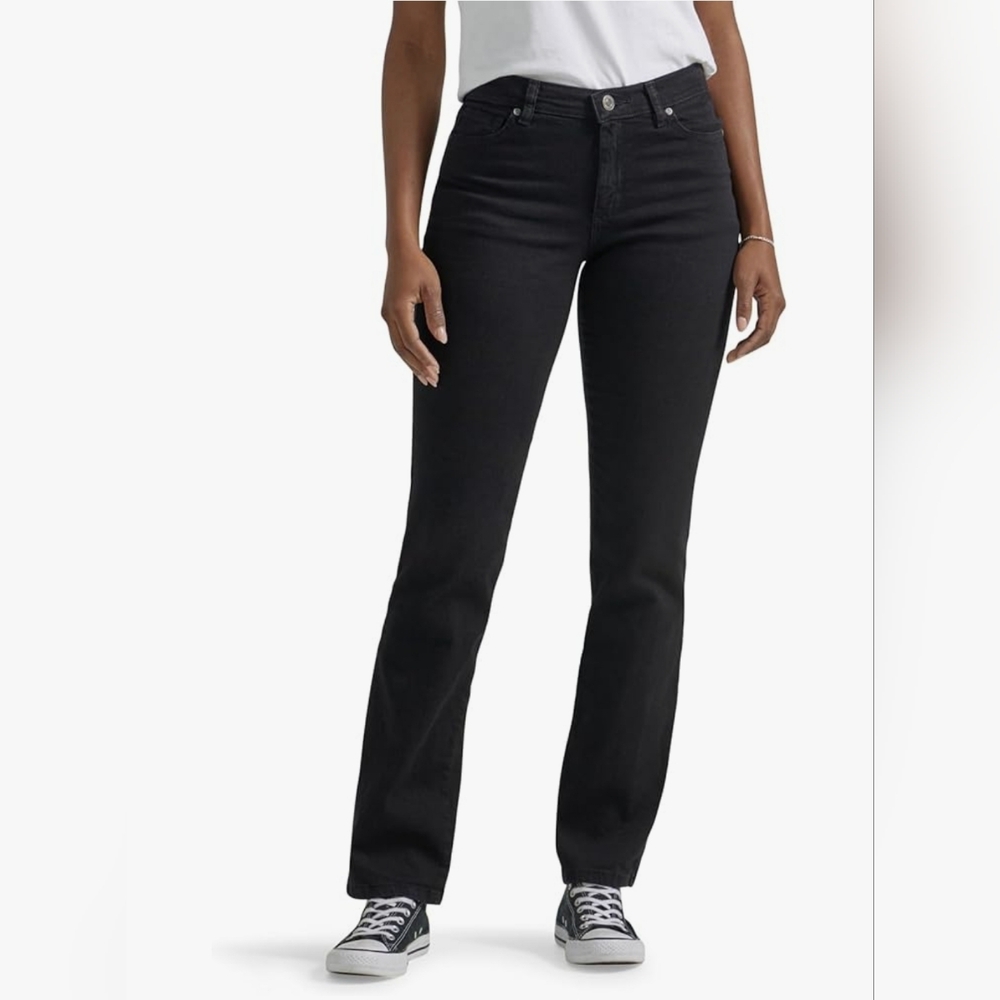 Lee Women's Relaxed Fit Straight Leg Jean Size 14 SHORT